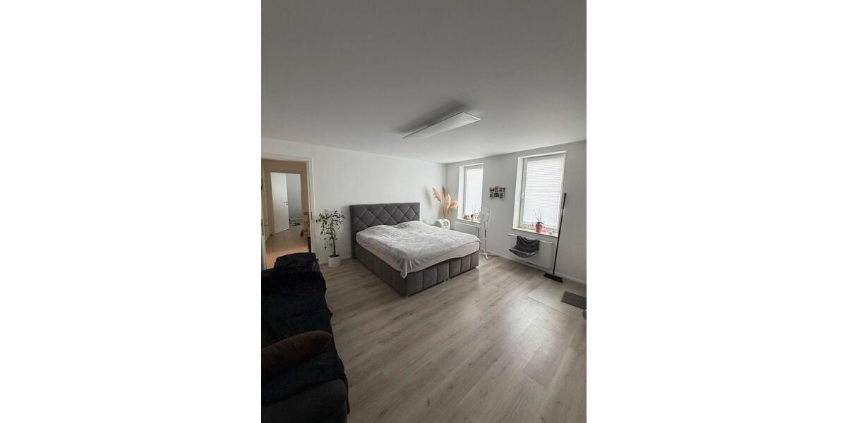 Terrassenwohnung Königslutter am Elm - 4 Zimmer, 160 m&sup2;, 1.200&euro; | Angebot:26670950
