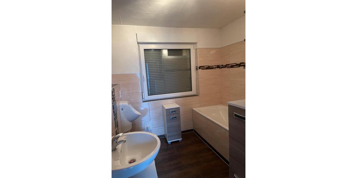 Terrassenwohnung Wolsdorf - 4 Zimmer, 100 m&sup2;, 900&euro; | Angebot:26388314
