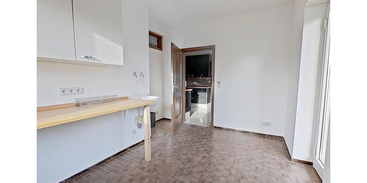 Erdgeschoßwohnung Braunschweig Südstadt- Rautheim- Mascherode - 3 Zimmer, 167 m&sup2;, 1.300&euro; | Angebot:25489021