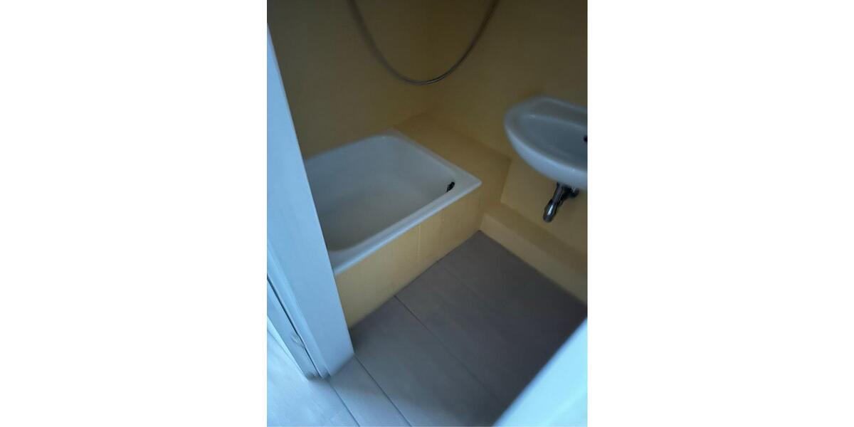 2 Zimmer Altbauwohnung im östlichem Ringgebiet 2 zimmer