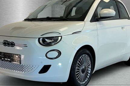 Fiat 500e 13.706 km 17.450 &euro; Braunschweig 38126
