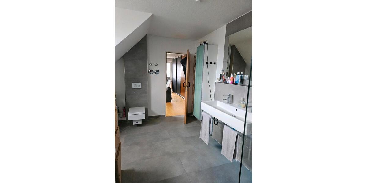 Etagenwohnung Salzgitter Ortschaft Nord - 4 Zimmer, 140 m&sup2;, 1.260&euro; | Angebot:25890644