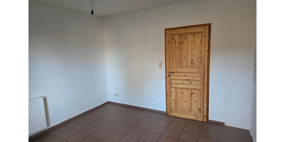 Erdgeschoßwohnung Adenbüttel - 3 Zimmer, 83 m&sup2;, 690&euro; | Angebot:25542313