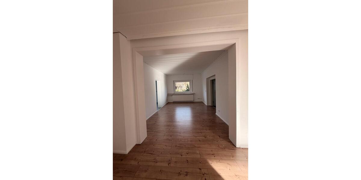 Erdgeschoßwohnung Peine Südstadt - 4.5 Zimmer, 155 m&sup2;, 1.755&euro; | Angebot:25309992