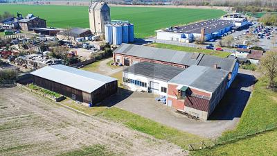 HALLENKOMPLEX MIT FREIFLÄCHEN UND WIESE - Gewerbeobjekt Ilsede | Angebot:26742682