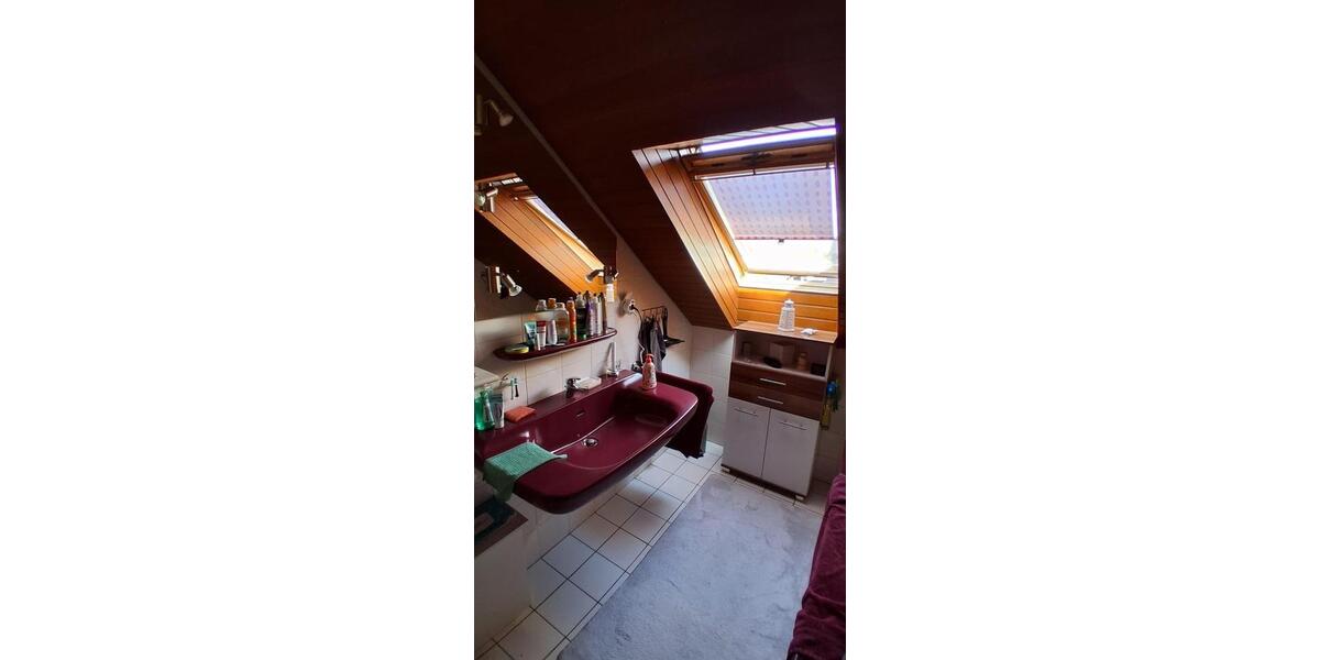 Dachgeschoßwohnung Wolfsburg Ehmen - 4 Zimmer, 90 m&sup2;, 810&euro; | Angebot:26480923