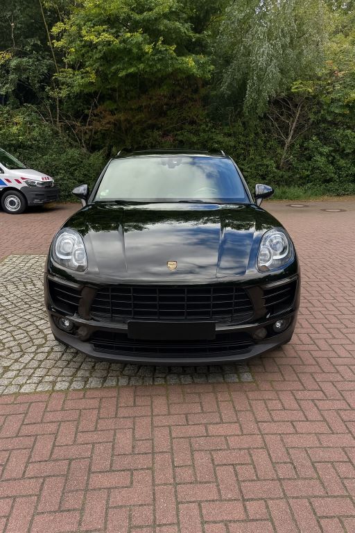 Porsche Macan 70.000 km 42.700 € Helmstedt 38350
