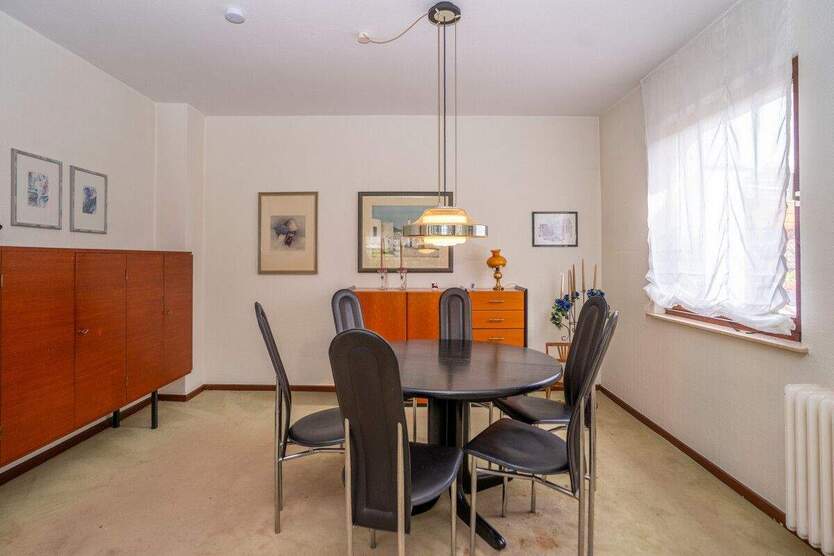 Doppelhaushälfte mit Potenzial in der beliebten Südstadt 4 zimmer