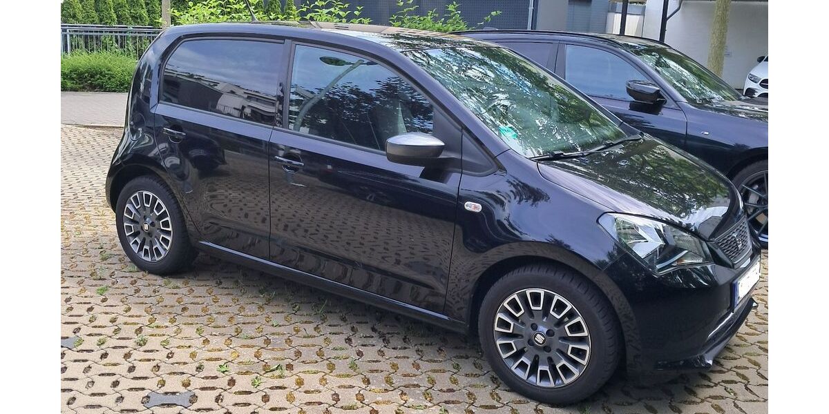 Seat Mii 45.000 km 10.400 &euro; Braunschweig 38104