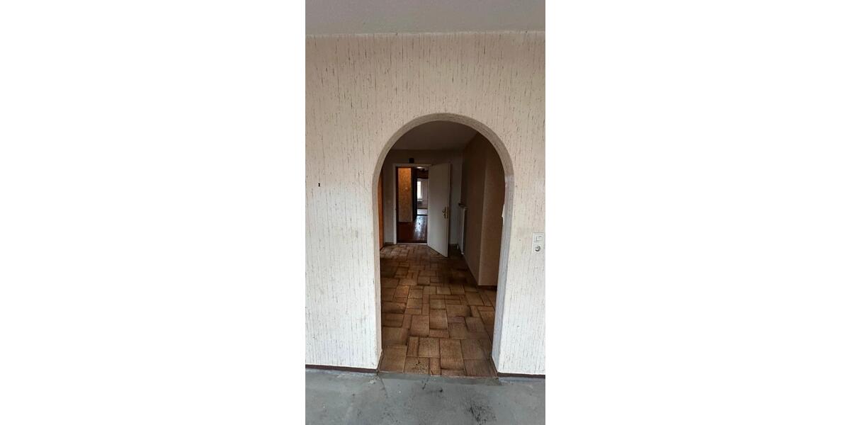 Einfamilienhaus Salzgitter Ortschaft Südost - 7 Zimmer, 180 m&sup2;, 85.000&euro; | Angebot:24600257