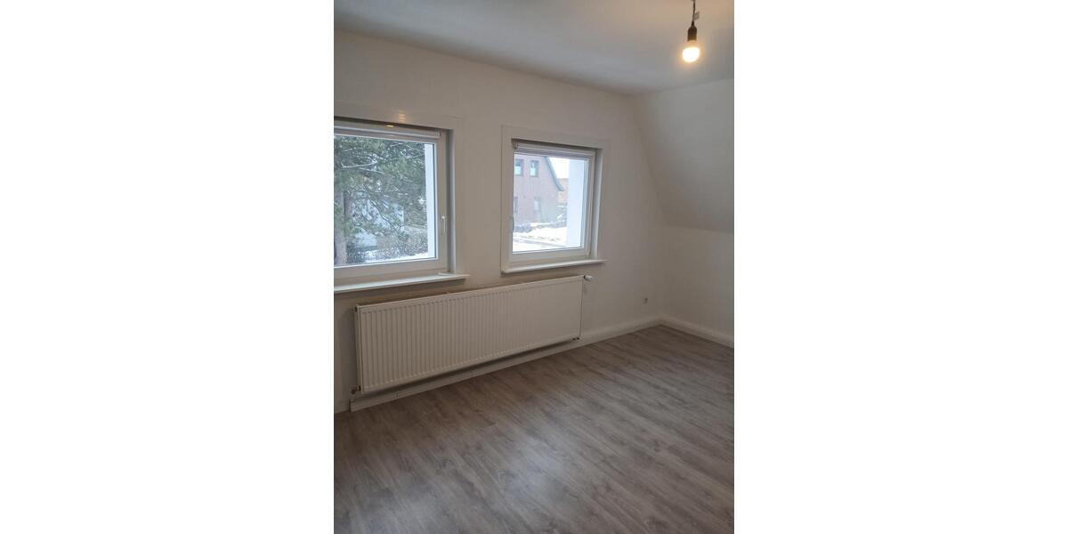 Einfamilienhaus Salzgitter Ortschaft Südost - 5 Zimmer, 110 m&sup2;, 1.100&euro; | Angebot:24842670