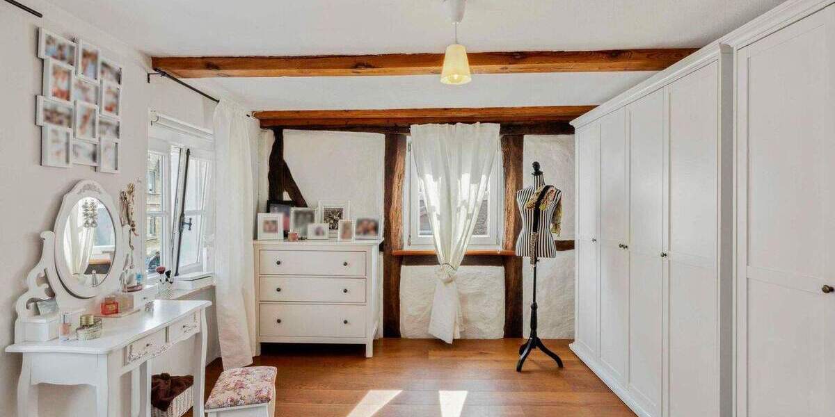 Reihenendhaus Königslutter - 7 Zimmer, 210 m&sup2;, 698.000&euro; | Angebot:24736692