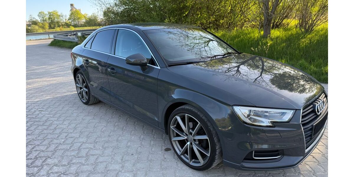 Audi A3 84.000 km 18.000 &euro; Wolfsburg 38440