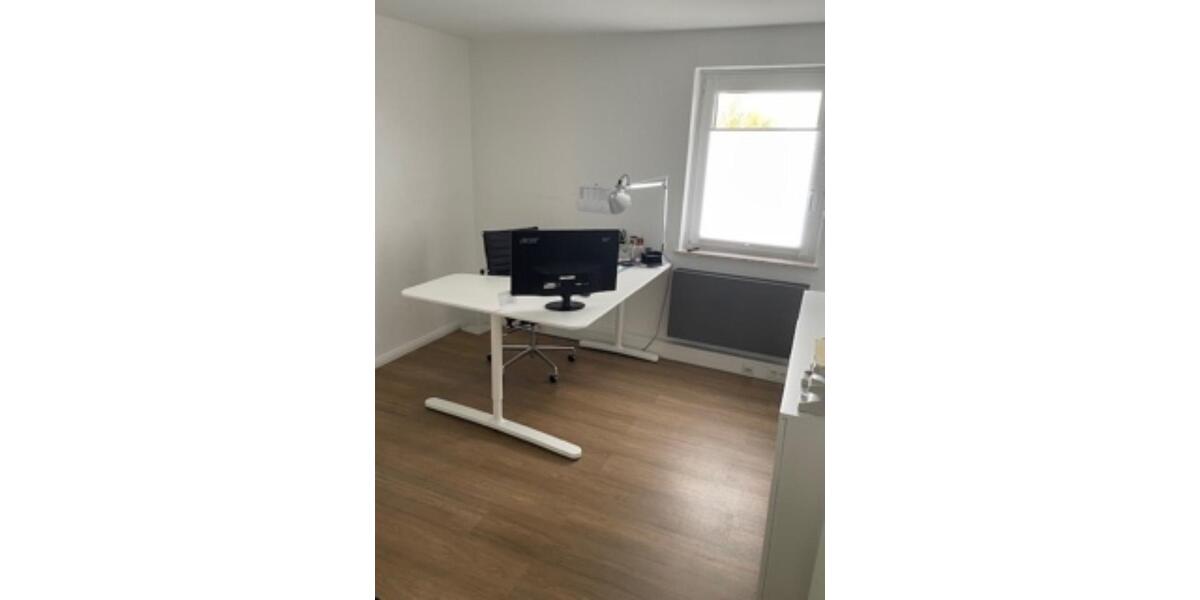 Gewerbeobjekt Schwülper - 8 Zimmer, 230 m&sup2;, 2.500&euro; | Angebot:24617147