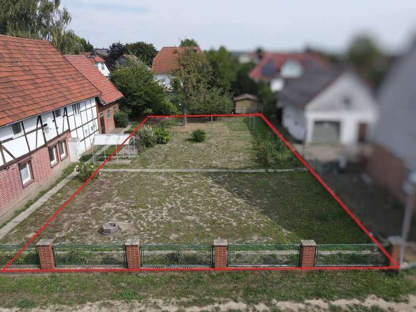 Grundstück zu verkaufen in Flöthe 56.000 € 400 m²