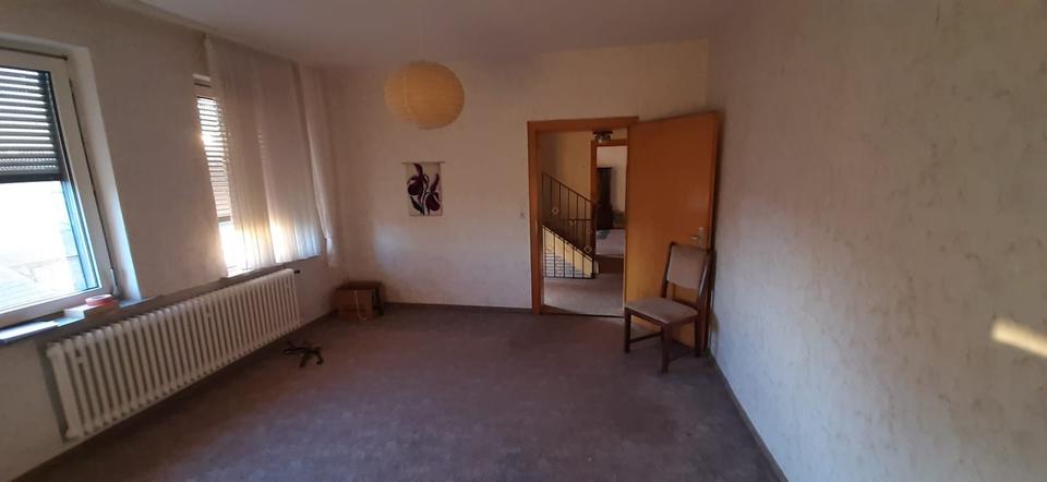 Einfamilienhaus Braunschweig Heidberg-Melverode - 8 Zimmer, 200 m&sup2;, 190.000&euro; | Angebot:24576000