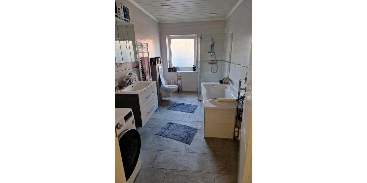 Erdgeschoßwohnung Weyhausen - 3 Zimmer, 104 m&sup2;, 185.000&euro; | Angebot:26688144