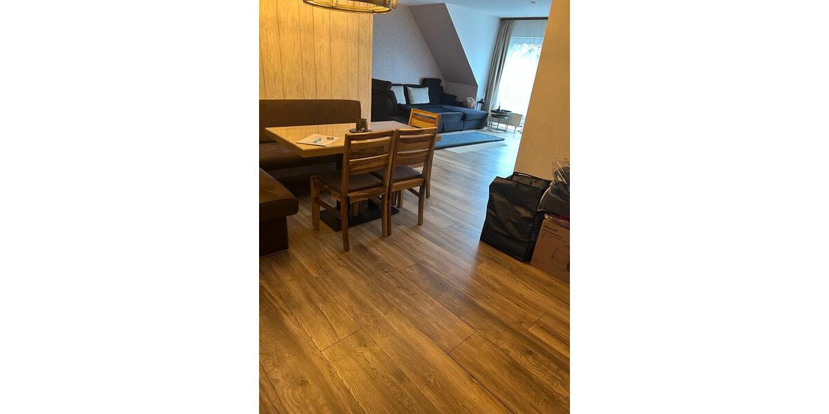 Dachgeschoßwohnung Leiferde - 4.5 Zimmer, 105 m&sup2;, 185.000&euro; | Angebot:24271622