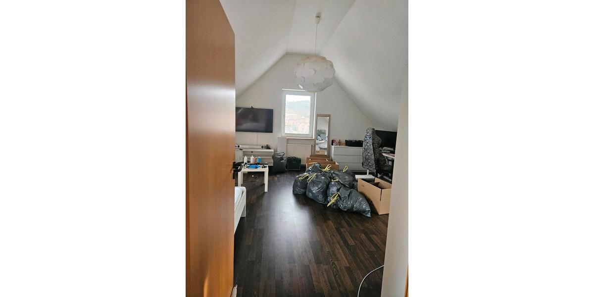 Etagenwohnung Salzgitter Ortschaft Nord - 4 Zimmer, 140 m&sup2;, 1.260&euro; | Angebot:25890644