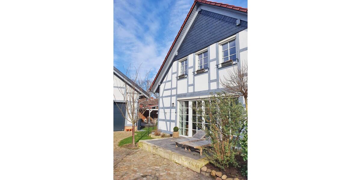 Einfamilienhaus Lehre - 7 Zimmer, 240 m&sup2;, 850.000&euro; | Angebot:25932603