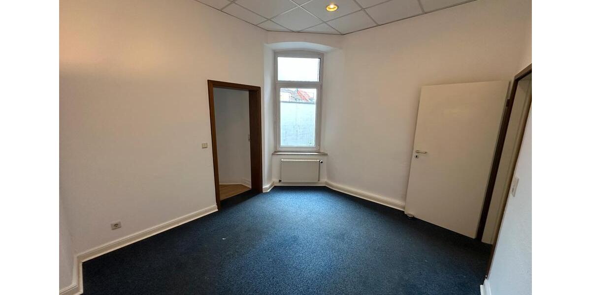 Etagenwohnung Braunschweig - 5 Zimmer, 126 m&sup2;, 1.150&euro; | Angebot:26561236