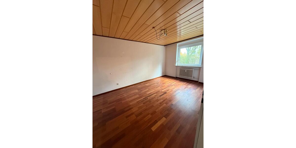 Hochparterre Braunschweig Nordstadt - 4 Zimmer, 99 m&sup2;, 250.000&euro; | Angebot:24660248