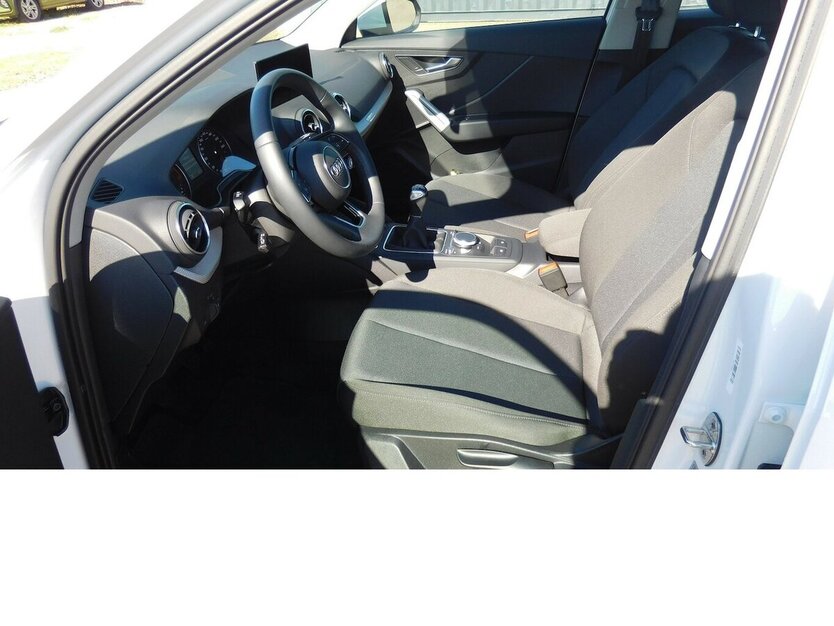 Audi Q2 30 1.0 TFSI BMT Navi Klima ALU 21.000 km 20.990 € Vordorf 38533