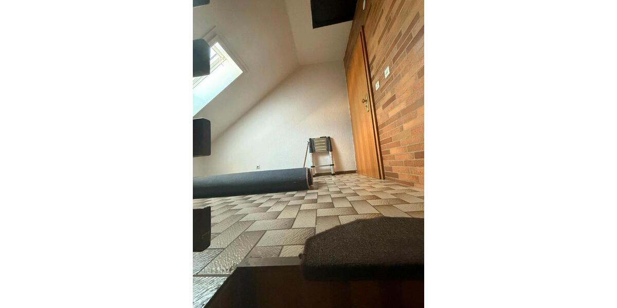 Dachgeschoßwohnung Braunschweig Timmerlah-Geitelde-Stiddien - 3 Zimmer, 1.000&euro; | Angebot:22942861