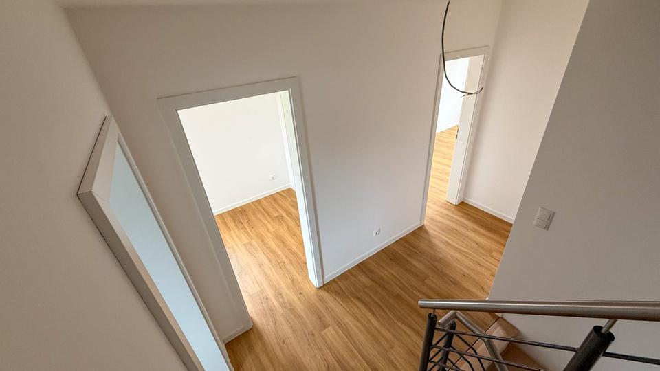 Reihenhaus Braunschweig Heidberg-Melverode - 6 Zimmer, 165 m&sup2;, 2.250&euro; | Angebot:25919569