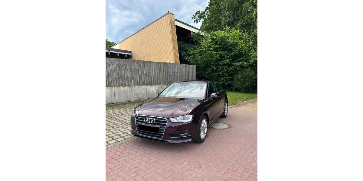 Audi A3 93.135 km 13.300 &euro; Wolfsburg 38442