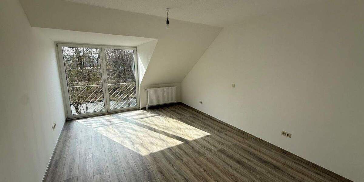 Etagenwohnung Wolfsburg Laagberg - 3 Zimmer, 69 m&sup2;, 580&euro; | Angebot:25602663