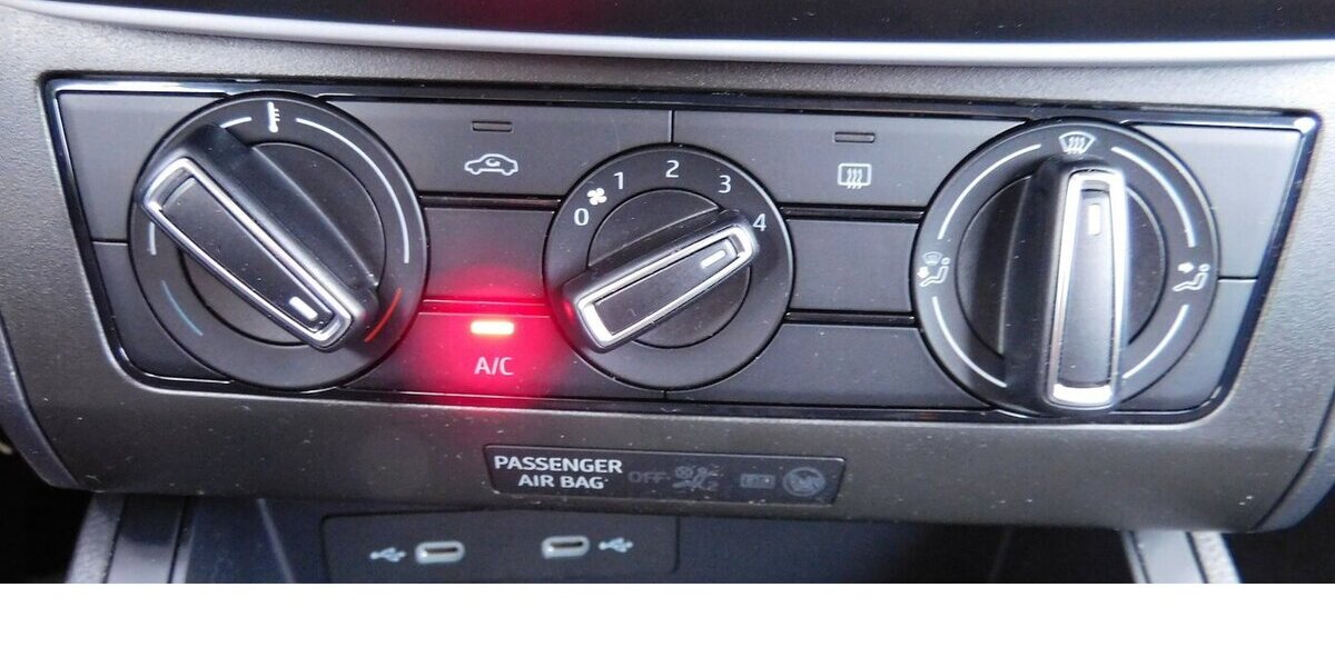 Seat Ibiza 1.0 Style TSI BMT 4Trg Navi Klima 13.700 km 15.690 &euro; Vordorf 38533