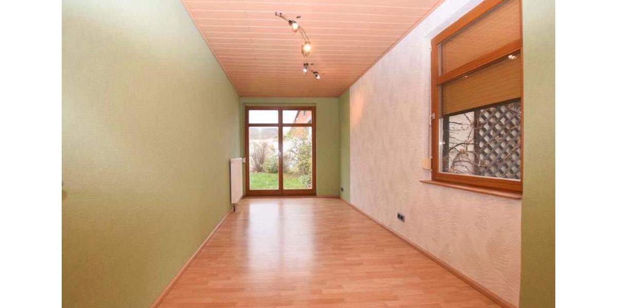 Mehrfamilienhaus, Wohnhaus Sickte - 8 Zimmer, 250 m&sup2;, 195.000&euro; | Angebot:24756366