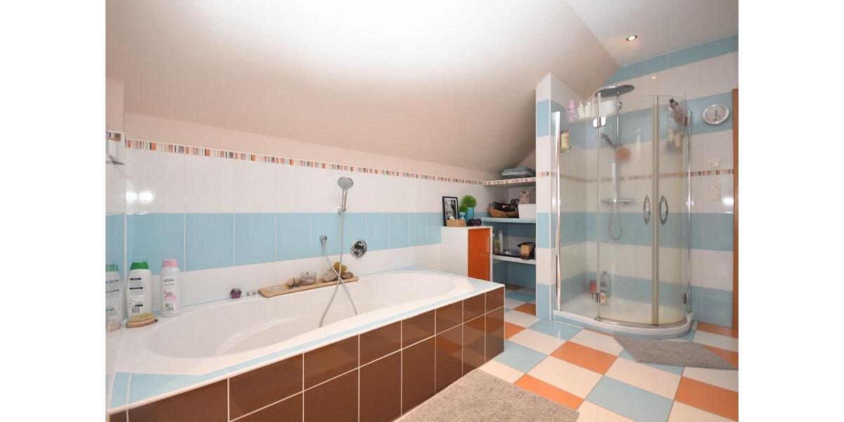 Einfamilienhaus Adenbüttel - 4 Zimmer, 265 m&sup2;, 2.500&euro; | Angebot:23710663