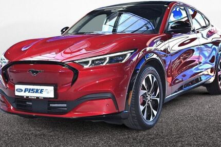 Ford Mustang Mach-E 2.500 km 48.450 € Wolfenbüttel 38302