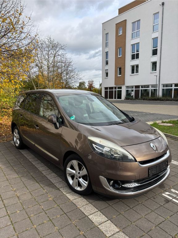 Renault Scenic 114.751 km 6.490 € Braunschweig 38126