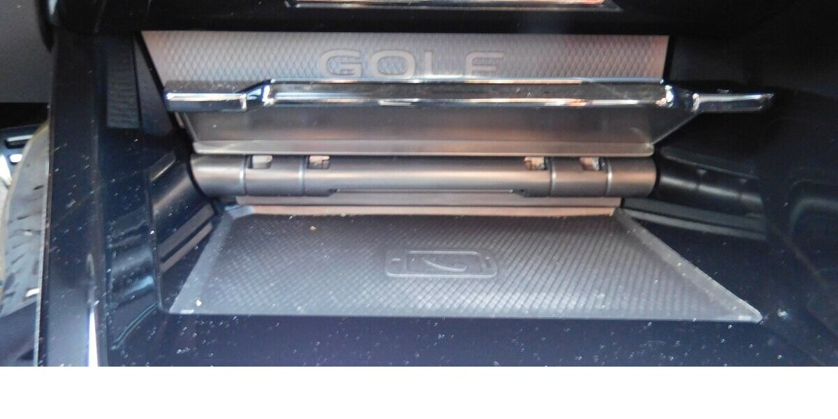 VW Golf 2.0 VIII GTI Performance 4 TRG TSI BMT Navi 29.100 km 24.690 &euro; Vordorf 38533