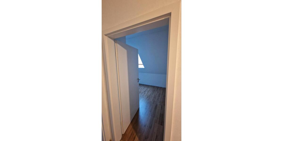 Dachgeschoßwohnung Ilsede Adenstedt - 4 Zimmer, 90 m&sup2;, 690&euro; | Angebot:26373014
