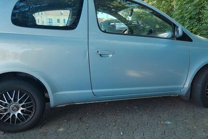 Toyota Yaris 175.000 km 900 &euro; Braunschweig 38106
