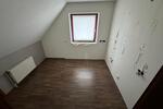 Etagenwohnung Lengede - 7 Zimmer, 151 m&sup2;, 1.200&euro; | Angebot:26181080