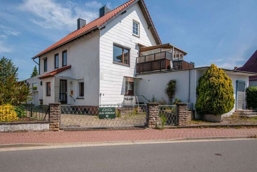 Haus zum Kaufen in Liebenburg Dörnten 150.000 € 124 m²