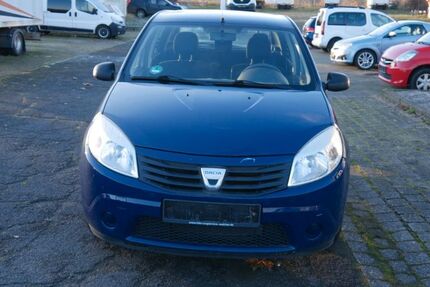 Dacia Sandero 179.000 km 1.599 &euro; Braunschweig 38122
