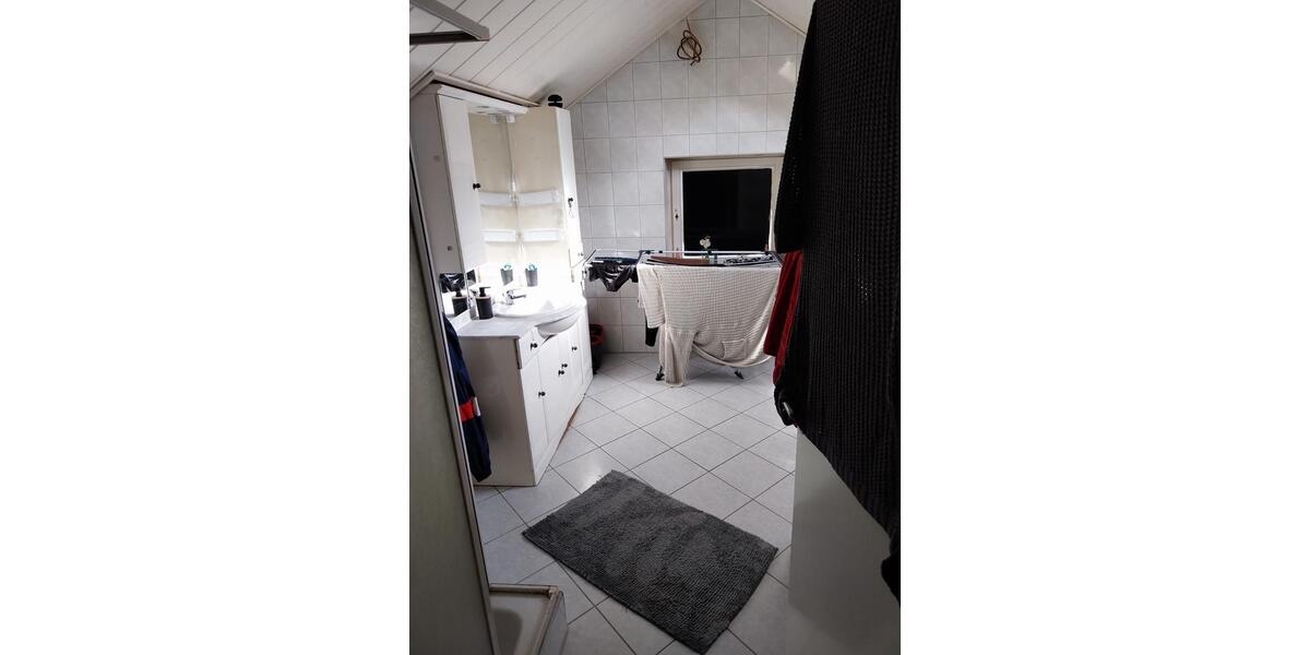 Etagenwohnung Braunschweig Östliches Ringgebiet - 4 Zimmer, 150 m&sup2;, 1.100&euro; | Angebot:26533699
