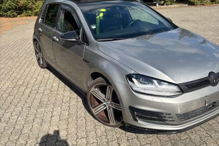 VW Golf 120.000 km 12.500 &euro; Sassenburg 38524