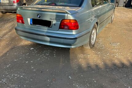 BMW 520 160.000 km 6.500 &euro; Denkte 38321