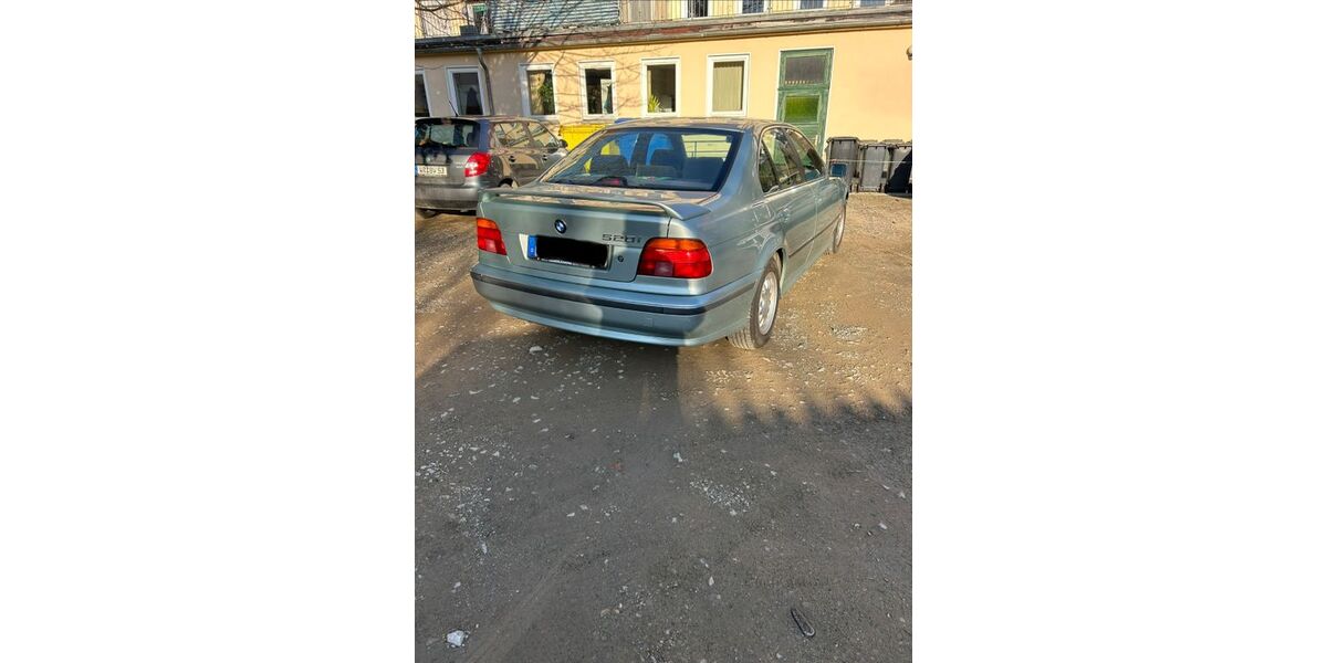 BMW 520 160.000 km 6.500 &euro; Denkte 38321
