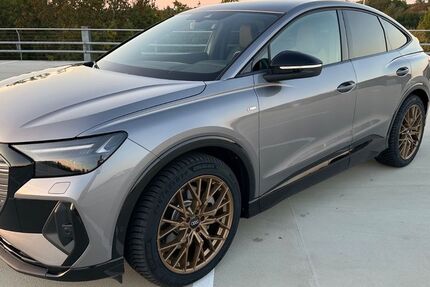 Audi Q4 e-tron 19.976 km 36.500 € Wolfsburg 38446