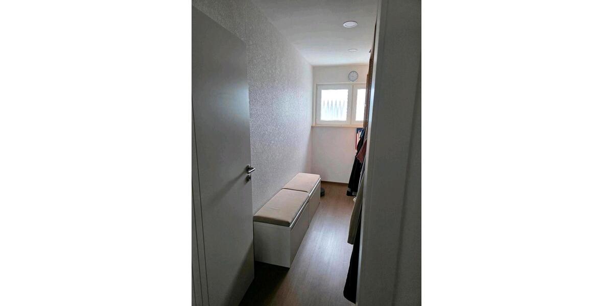 Erdgeschoßwohnung Wolfsburg Almke - 5 Zimmer, 122 m&sup2;, 345.000&euro; | Angebot:25940750