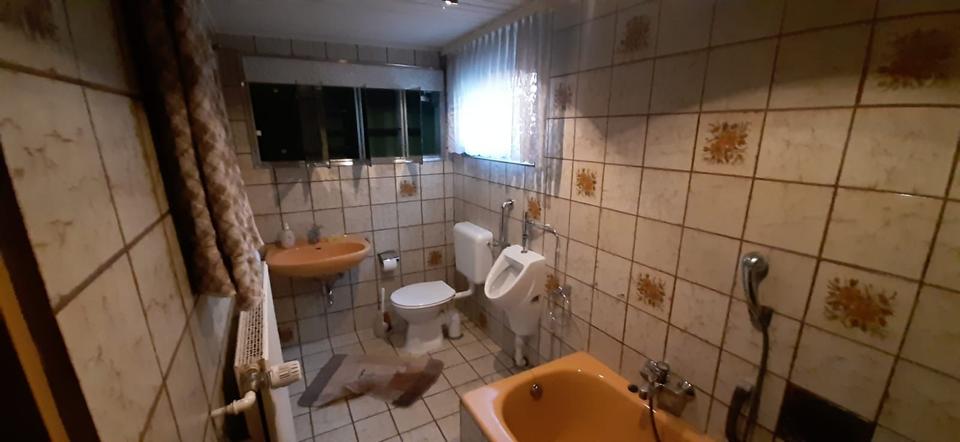 Einfamilienhaus Braunschweig Heidberg-Melverode - 8 Zimmer, 200 m&sup2;, 190.000&euro; | Angebot:24576000