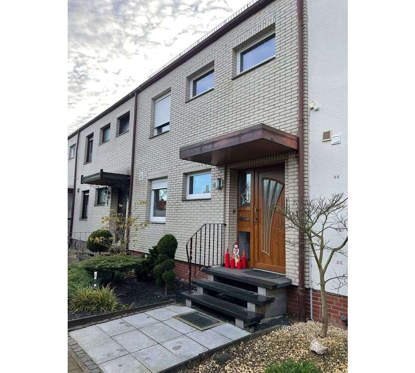 Haus zum Kaufen in Peine 259.000 € 108 m²